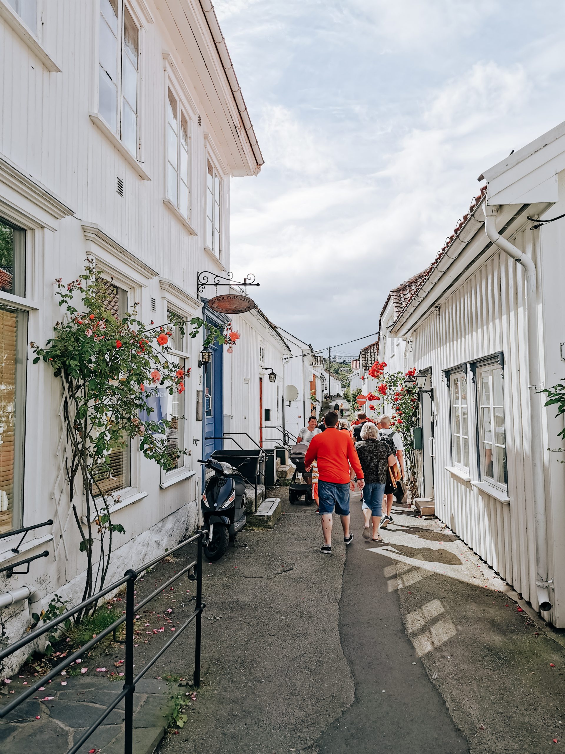 Risør - miasto białych drewnianych domów na południowym wybrzeżu Norwegii